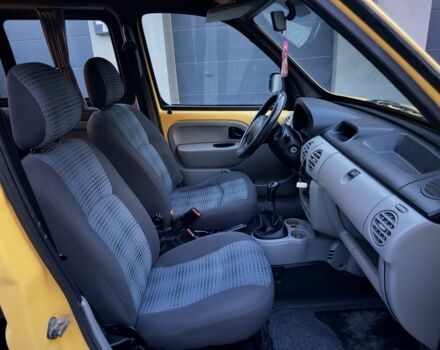 Рено Кєнгу 2007 у Каменце-Подольском на Automoto.ua Жовтий Рено Кєнгу, об'ємом двигуна 1.5 л та пробігом 320 тис. км за 3850 $, фото 6 на Automoto.ua