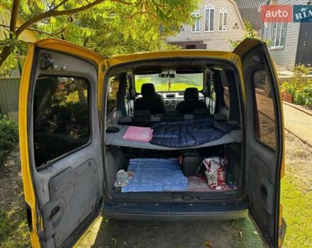 Желтый Рено Кенгу, объемом двигателя 1.46 л и пробегом 232 тыс. км за 4300 $, фото 8 на Automoto.ua