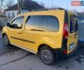 Желтый Рено Кенгу, объемом двигателя 1.5 л и пробегом 257 тыс. км за 5300 $, фото 1 на Automoto.ua
