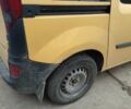 Желтый Рено Кенгу, объемом двигателя 1.46 л и пробегом 310 тыс. км за 4900 $, фото 3 на Automoto.ua