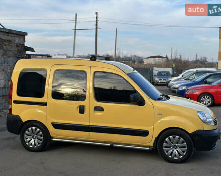 Желтый Рено Кенгу, объемом двигателя 1.46 л и пробегом 299 тыс. км за 3850 $, фото 23 на Automoto.ua