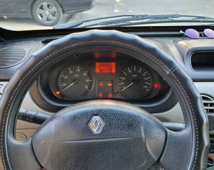 Желтый Рено Кенгу, объемом двигателя 1.6 л и пробегом 265 тыс. км за 3100 $, фото 3 на Automoto.ua