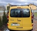 Желтый Рено Кенгу, объемом двигателя 1.5 л и пробегом 254 тыс. км за 5500 $, фото 4 на Automoto.ua