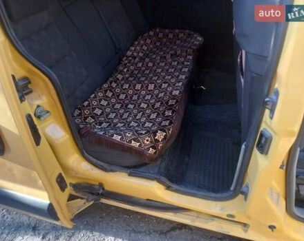 Жовтий Рено Кєнгу, об'ємом двигуна 1.46 л та пробігом 268 тис. км за 4100 $, фото 7 на Automoto.ua