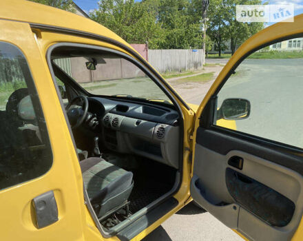 Желтый Рено Кенгу, объемом двигателя 1.46 л и пробегом 185 тыс. км за 3950 $, фото 17 на Automoto.ua