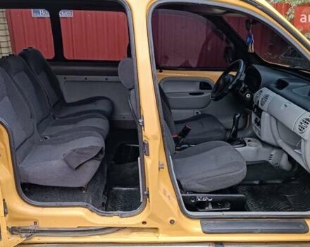 Желтый Рено Кенгу, объемом двигателя 1.5 л и пробегом 339 тыс. км за 3550 $, фото 38 на Automoto.ua