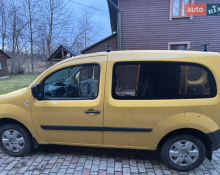 Желтый Рено Кенгу, объемом двигателя 1.5 л и пробегом 312 тыс. км за 4700 $, фото 7 на Automoto.ua