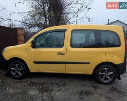 Желтый Рено Кенгу, объемом двигателя 1.46 л и пробегом 330 тыс. км за 5800 $, фото 2 на Automoto.ua