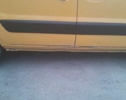 Жовтий Рено Кєнгу, об'ємом двигуна 1.46 л та пробігом 185 тис. км за 3700 $, фото 6 на Automoto.ua