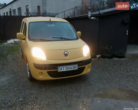Жовтий Рено Кєнгу, об'ємом двигуна 1.46 л та пробігом 131 тис. км за 5900 $, фото 1 на Automoto.ua