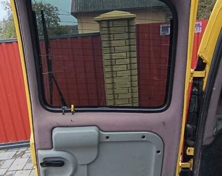 Желтый Рено Кенгу, объемом двигателя 1.5 л и пробегом 339 тыс. км за 3550 $, фото 32 на Automoto.ua