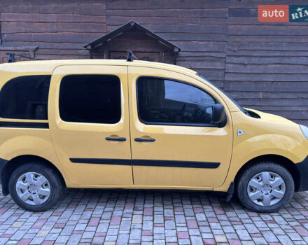 Желтый Рено Кенгу, объемом двигателя 1.5 л и пробегом 312 тыс. км за 4700 $, фото 3 на Automoto.ua