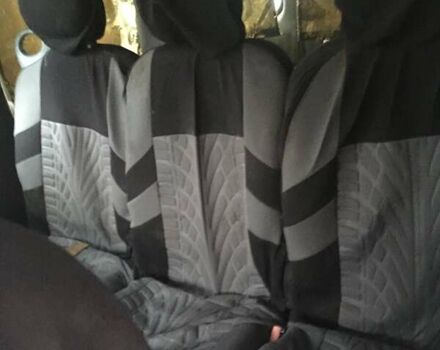 Желтый Рено Кенгу, объемом двигателя 1.46 л и пробегом 236 тыс. км за 3700 $, фото 7 на Automoto.ua