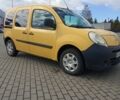 Желтый Рено Кенгу, объемом двигателя 1.46 л и пробегом 234 тыс. км за 4800 $, фото 1 на Automoto.ua