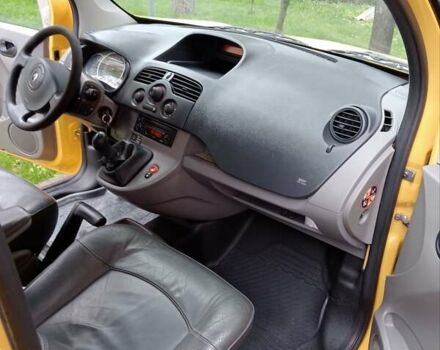 Жовтий Рено Кєнгу, об'ємом двигуна 1.5 л та пробігом 190 тис. км за 5500 $, фото 9 на Automoto.ua