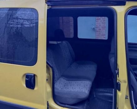 Желтый Рено Кенгу, объемом двигателя 1.5 л и пробегом 290 тыс. км за 4950 $, фото 11 на Automoto.ua