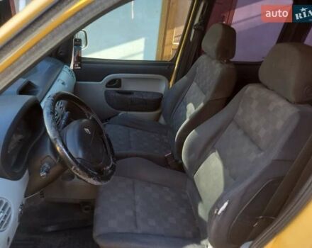 Жовтий Рено Кєнгу, об'ємом двигуна 1.46 л та пробігом 268 тис. км за 4100 $, фото 6 на Automoto.ua