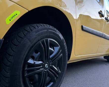 Жовтий Рено Кєнгу, об'ємом двигуна 0 л та пробігом 255 тис. км за 5500 $, фото 3 на Automoto.ua