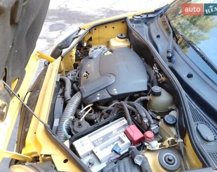 Желтый Рено Кенгу, объемом двигателя 1.46 л и пробегом 225 тыс. км за 5200 $, фото 1 на Automoto.ua