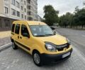 Желтый Рено Кенгу, объемом двигателя 1.5 л и пробегом 207 тыс. км за 4100 $, фото 1 на Automoto.ua