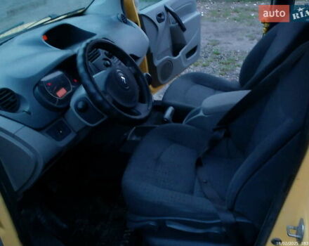 Жовтий Рено Кєнгу, об'ємом двигуна 1.46 л та пробігом 131 тис. км за 5900 $, фото 4 на Automoto.ua