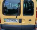 Желтый Рено Кенгу, объемом двигателя 1.5 л и пробегом 255 тыс. км за 3950 $, фото 1 на Automoto.ua