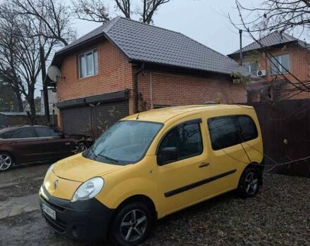 Желтый Рено Кенгу, объемом двигателя 1.46 л и пробегом 330 тыс. км за 5800 $, фото 3 на Automoto.ua