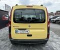 Желтый Рено Кенгу, объемом двигателя 1.6 л и пробегом 165 тыс. км за 7800 $, фото 4 на Automoto.ua