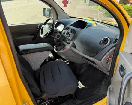 Желтый Рено Кенгу, объемом двигателя 1.5 л и пробегом 400 тыс. км за 5400 $, фото 20 на Automoto.ua