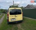 Желтый Рено Кенгу, объемом двигателя 1.5 л и пробегом 369 тыс. км за 6000 $, фото 6 на Automoto.ua