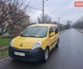 Желтый Рено Кенгу, объемом двигателя 0 л и пробегом 180 тыс. км за 10000 $, фото 1 на Automoto.ua