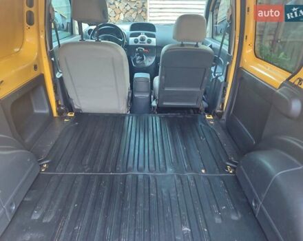 Желтый Рено Кенгу, объемом двигателя 0 л и пробегом 112 тыс. км за 4000 $, фото 7 на Automoto.ua