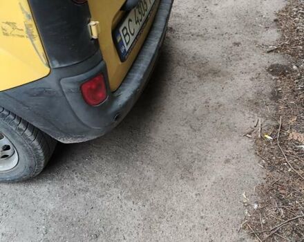 Желтый Рено Кенгу, объемом двигателя 0 л и пробегом 114 тыс. км за 5600 $, фото 2 на Automoto.ua