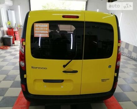 Желтый Рено Кенгу, объемом двигателя 0 л и пробегом 84 тыс. км за 5900 $, фото 2 на Automoto.ua