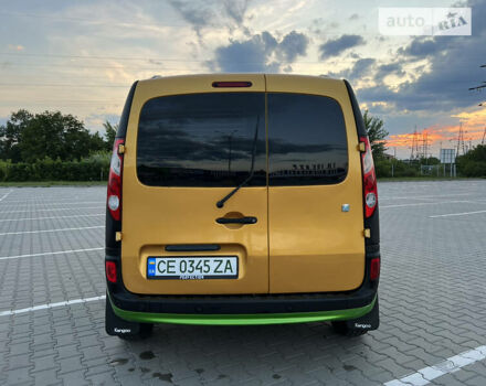Желтый Рено Кенгу, объемом двигателя 1.5 л и пробегом 63 тыс. км за 7130 $, фото 7 на Automoto.ua