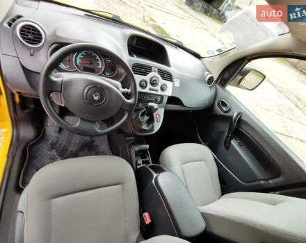 Рено Кенгу 2013 в Кременце на Automoto.ua Желтый Рено Кенгу, объемом двигателя 0 л и пробегом 115 тыс. км за 4550 $, фото 15 на Automoto.ua