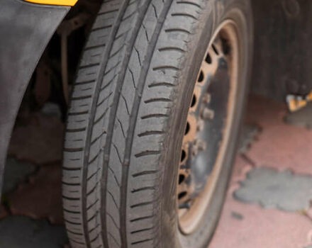 Жовтий Рено Кєнгу, об'ємом двигуна 0 л та пробігом 118 тис. км за 6600 $, фото 5 на Automoto.ua