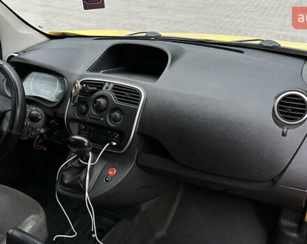 Жовтий Рено Кєнгу, об'ємом двигуна 0 л та пробігом 155 тис. км за 5800 $, фото 5 на Automoto.ua