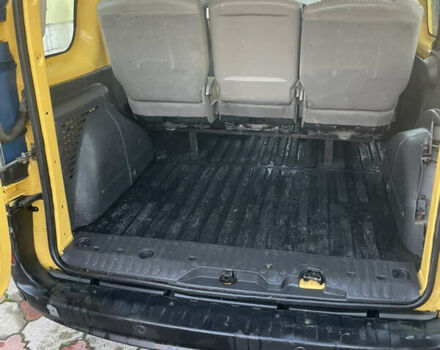 Желтый Рено Кенгу, объемом двигателя 0 л и пробегом 120 тыс. км за 5200 $, фото 8 на Automoto.ua