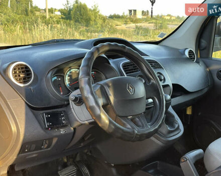 Желтый Рено Кенгу, объемом двигателя 0 л и пробегом 109 тыс. км за 6799 $, фото 61 на Automoto.ua