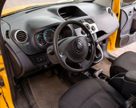 Жовтий Рено Кєнгу, об'ємом двигуна 0 л та пробігом 118 тис. км за 6600 $, фото 13 на Automoto.ua