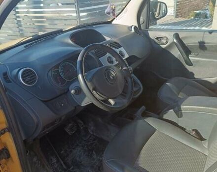 Желтый Рено Кенгу, объемом двигателя 0 л и пробегом 136 тыс. км за 5200 $, фото 8 на Automoto.ua