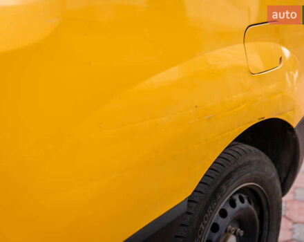 Жовтий Рено Кєнгу, об'ємом двигуна 0 л та пробігом 118 тис. км за 6600 $, фото 1 на Automoto.ua