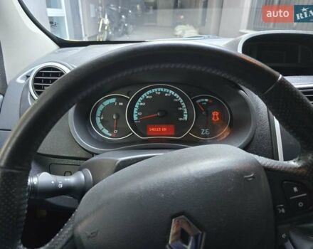 Жовтий Рено Кєнгу, об'ємом двигуна 0 л та пробігом 146 тис. км за 7970 $, фото 6 на Automoto.ua