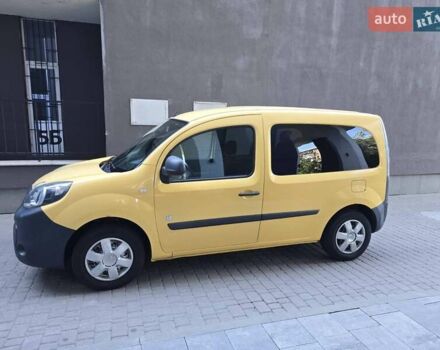 Жовтий Рено Кєнгу, об'ємом двигуна 0 л та пробігом 146 тис. км за 7970 $, фото 2 на Automoto.ua
