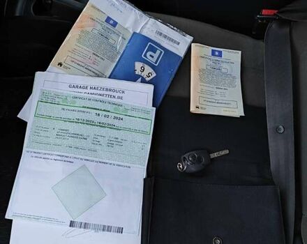 Рено Кенгу 2013 в Кременце на Automoto.ua Желтый Рено Кенгу, объемом двигателя 0 л и пробегом 115 тыс. км за 4550 $, фото 8 на Automoto.ua