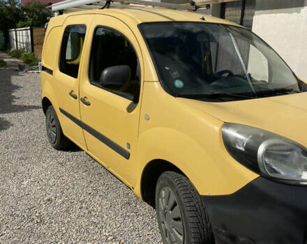 Желтый Рено Кенгу, объемом двигателя 0 л и пробегом 140 тыс. км за 4700 $, фото 2 на Automoto.ua