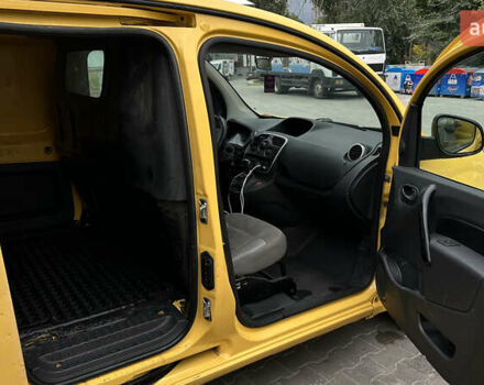 Жовтий Рено Кєнгу, об'ємом двигуна 0 л та пробігом 155 тис. км за 5800 $, фото 4 на Automoto.ua