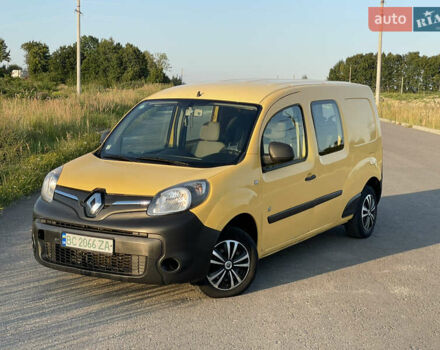 Желтый Рено Кенгу, объемом двигателя 0 л и пробегом 109 тыс. км за 6799 $, фото 3 на Automoto.ua