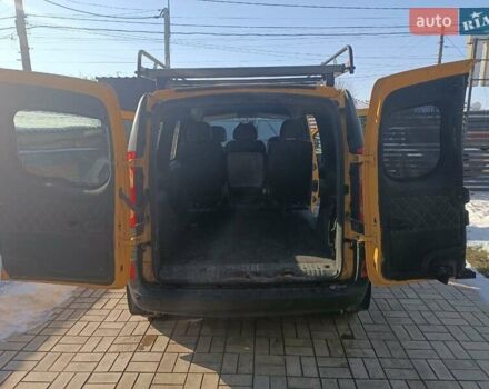 Желтый Рено Кенгу, объемом двигателя 0 л и пробегом 136 тыс. км за 5200 $, фото 3 на Automoto.ua